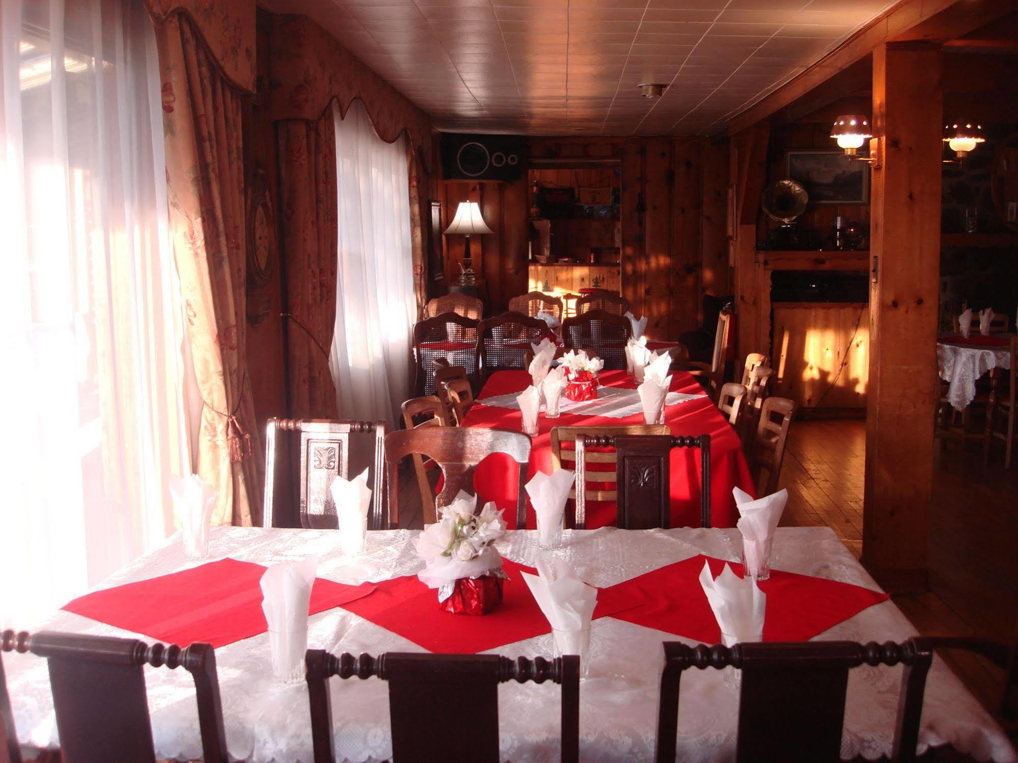 Auberge The Parker'S Lodge Inn Val-David Eksteriør bilde